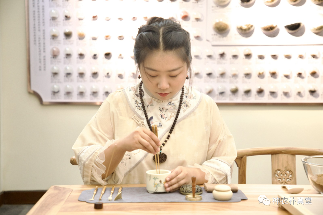 1708245964906333.png 640 (2).png