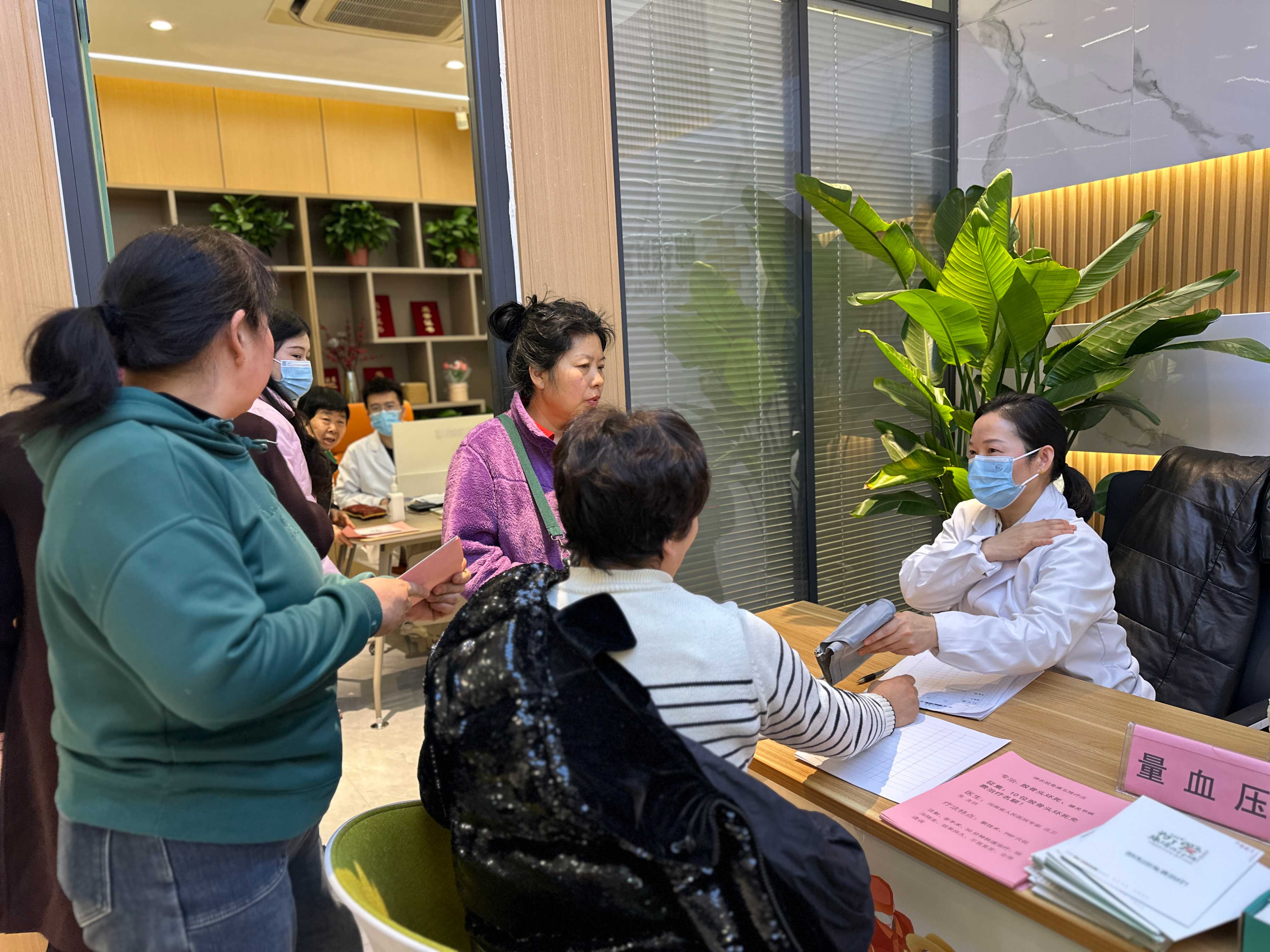 1709285374355091.jpg ec93435d8e152c3643faa539c319a87.jpg