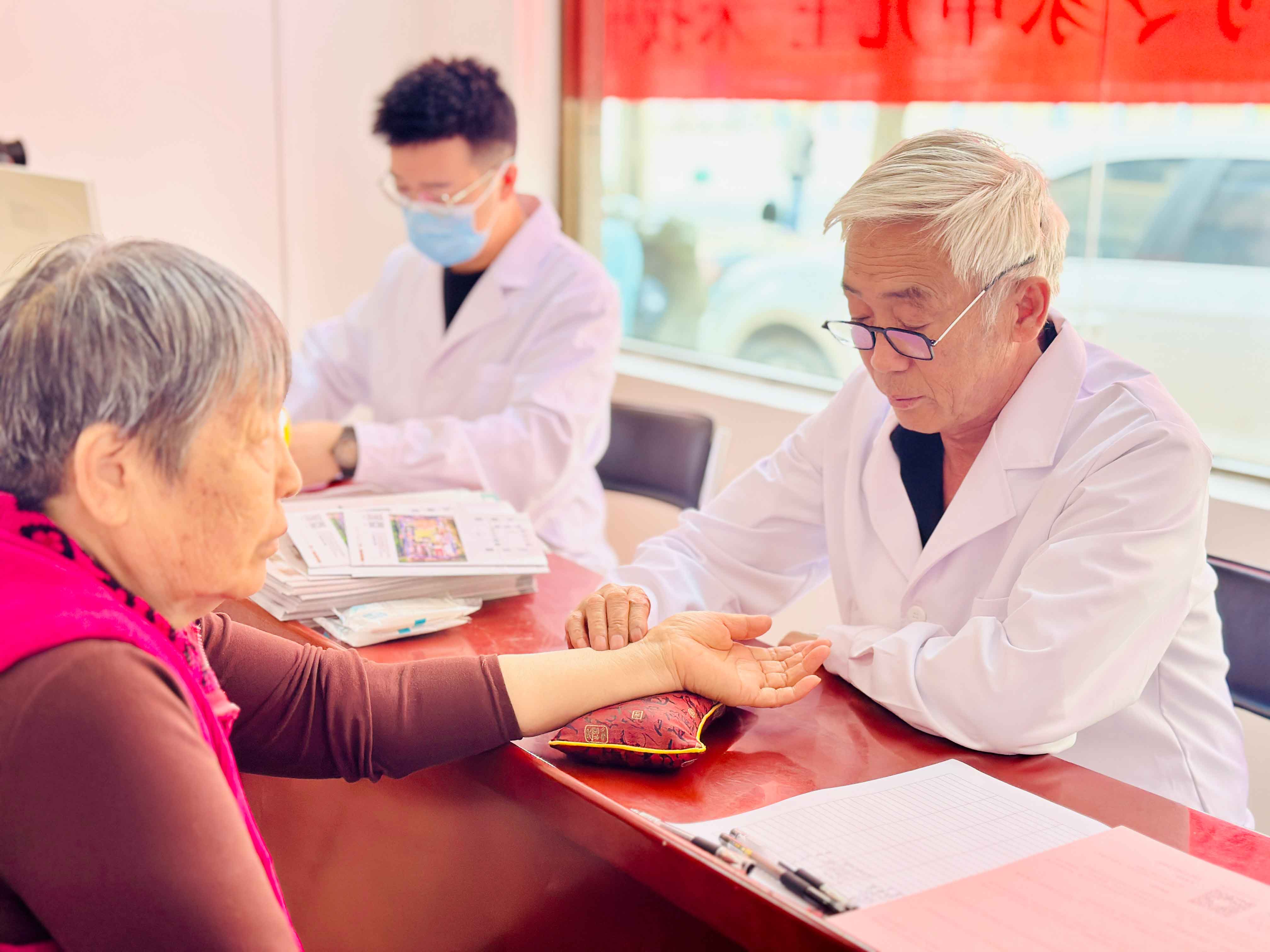 1712907596514469.jpg 4.jpg