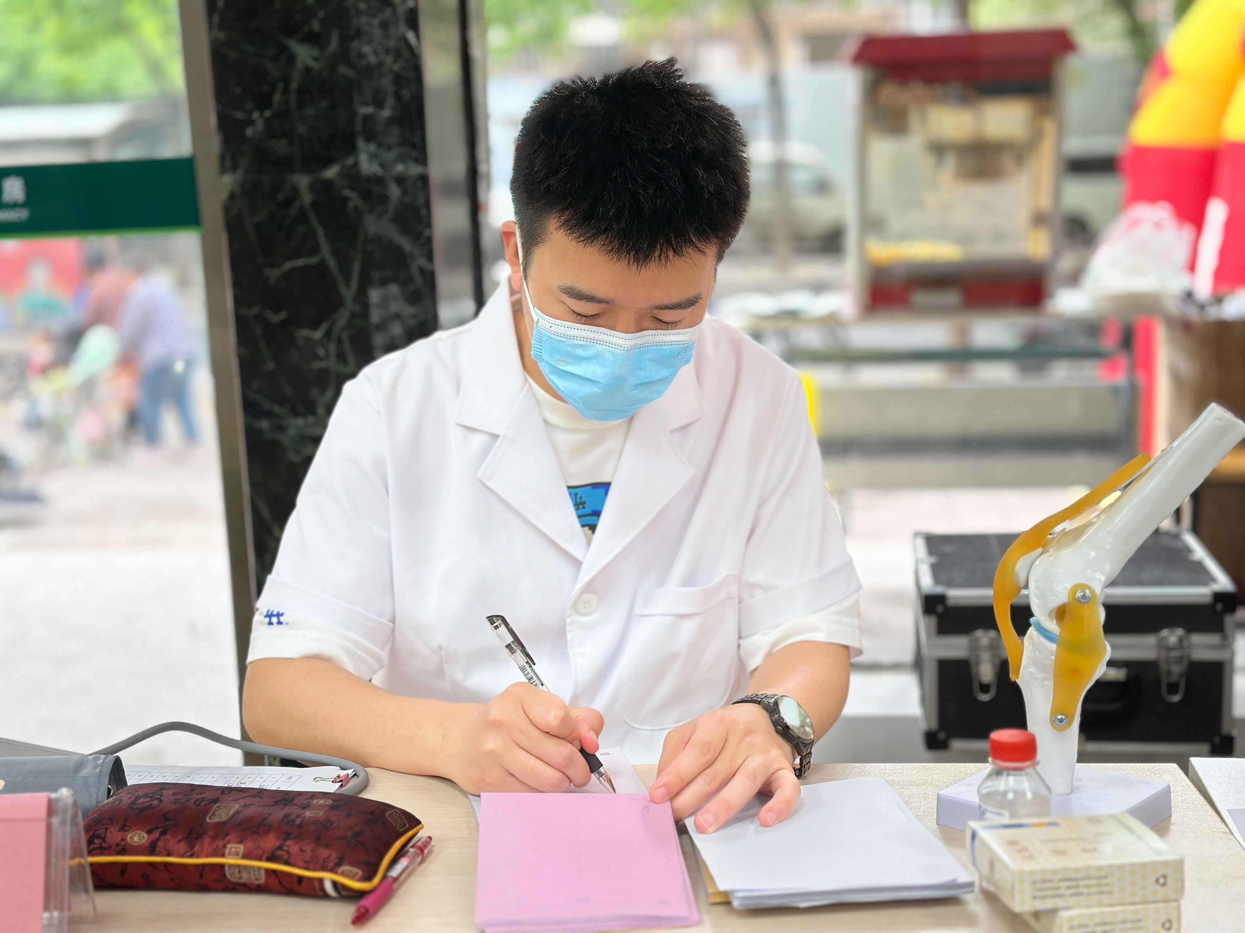 1713511480981925.jpg 4.jpg