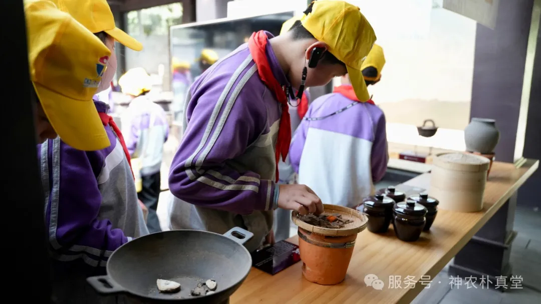 1744354089598029.jpg 2.jpg