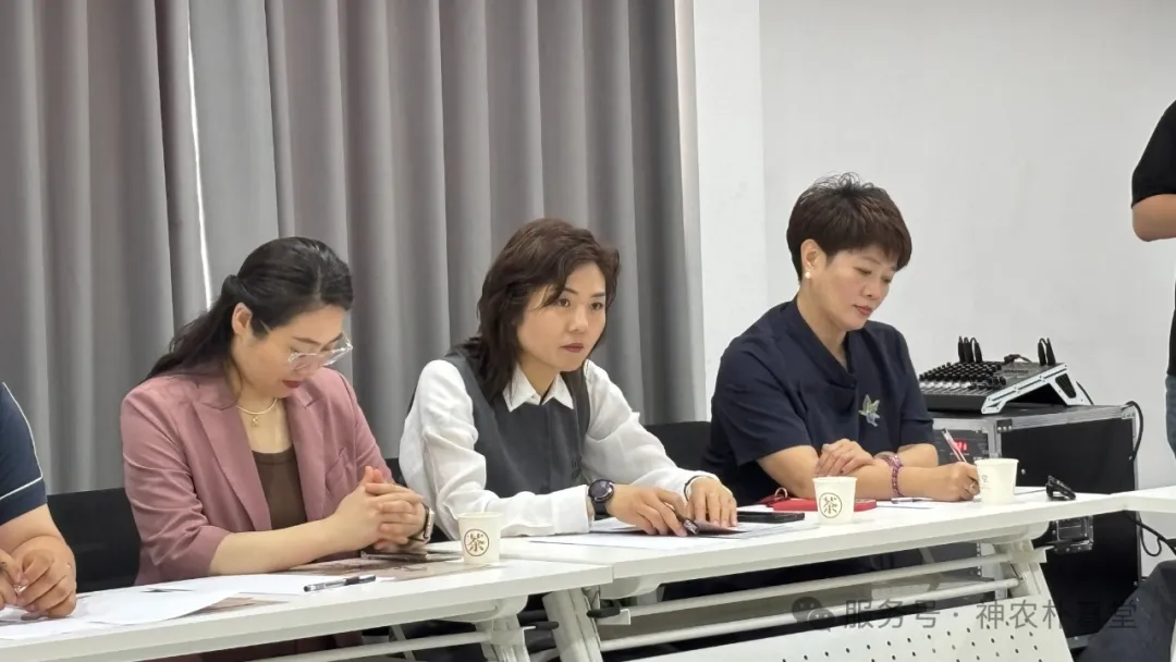 1750232764566189.jpg 6404.jpg